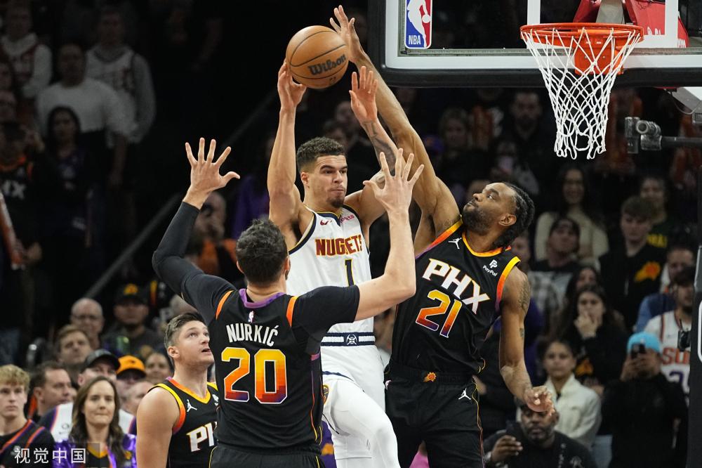 的悬念与焦 的悬念与焦