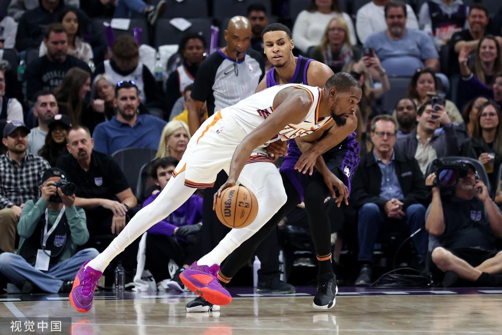 们都翘首以 们都翘首以